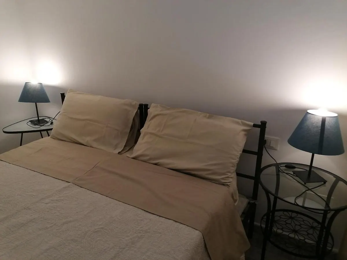 Appartamento Anais' Loft- Osp. Sant'Orsola-Fiera Bologna 0*,  Italia